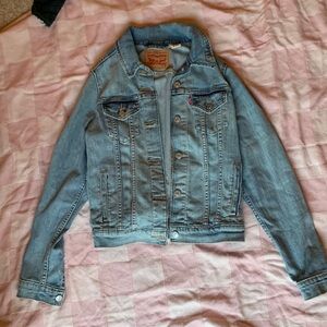 Cropped Denim Levi’s Jacket